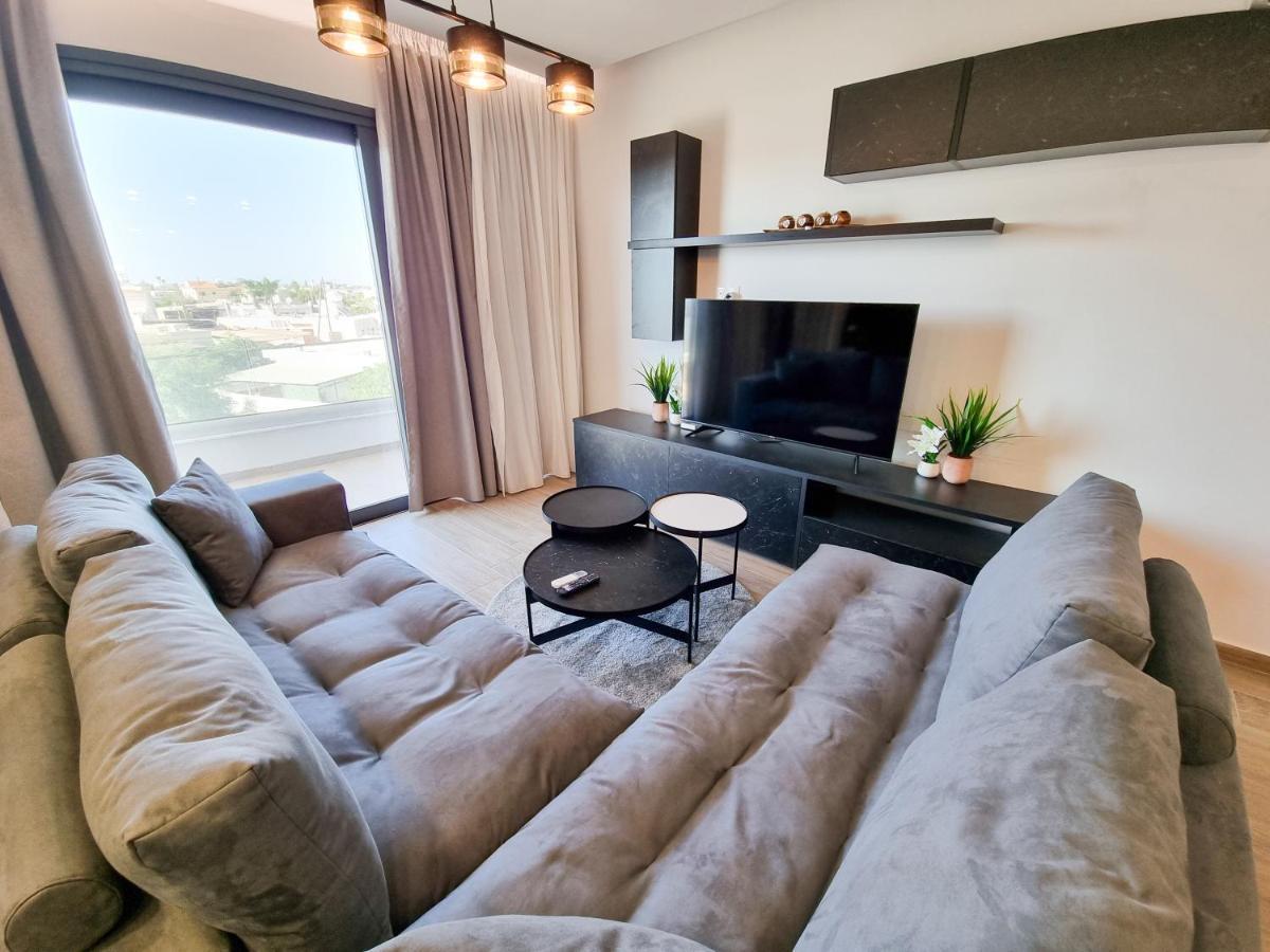 Lucky Strike Apartment พาราลิมนี ภายนอก รูปภาพ